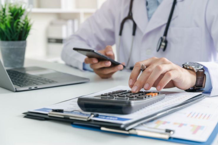 Improving Practice Revenue with Comprehensive Billing Solutions by HubkomMed